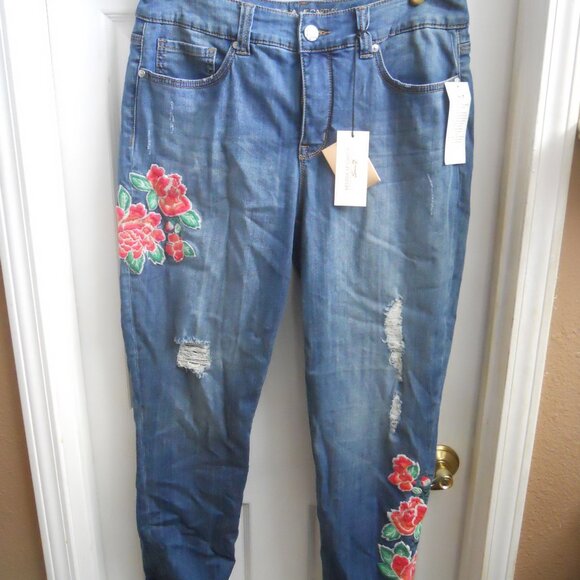 melissa mccarthy  skinny jeans with embellished flowers - Picture 1 of 3
